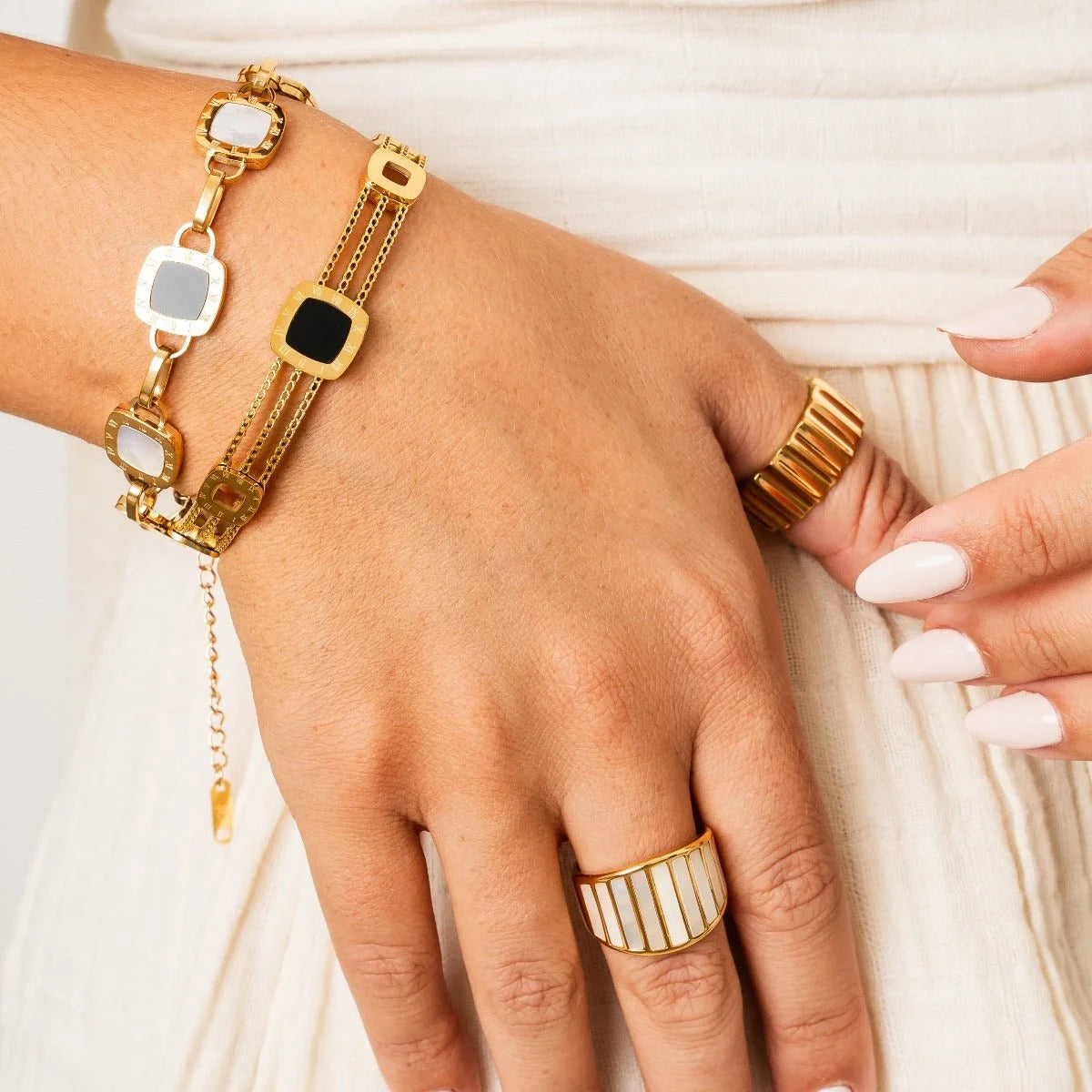 Anel Divine Coliseu Lenogue