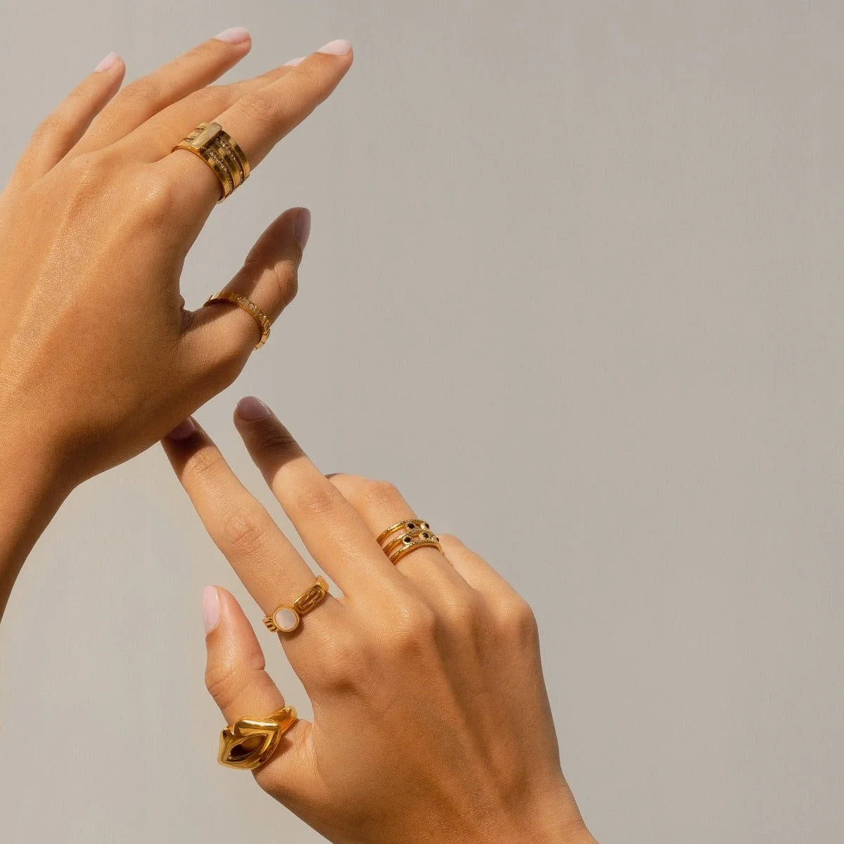 Anel Radiant Ajustável Melina Lenogue Ouro