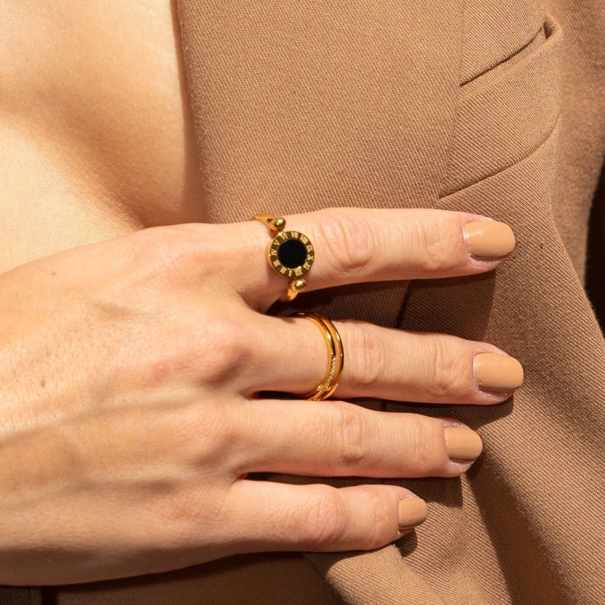 Anel Radiant Giratório Numeral Romanos Lenogue Ouro / 14