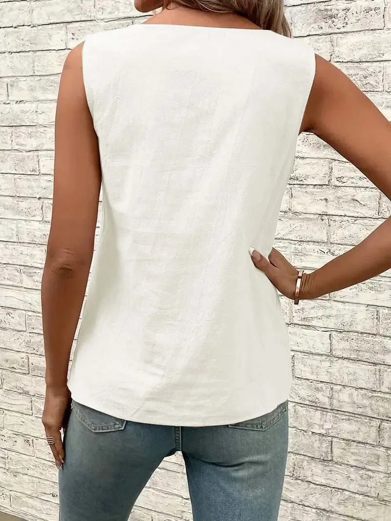 Blusa Casual Regata com Gola Assimétrica Lenogue