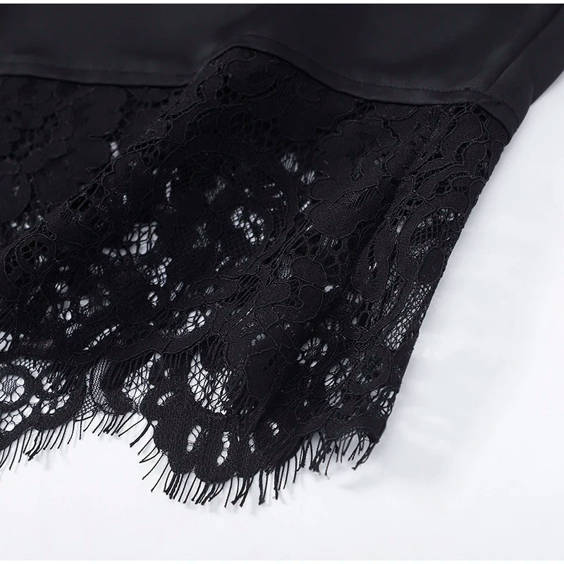 Blusa com Renda e Patchwork Couture Lenogue