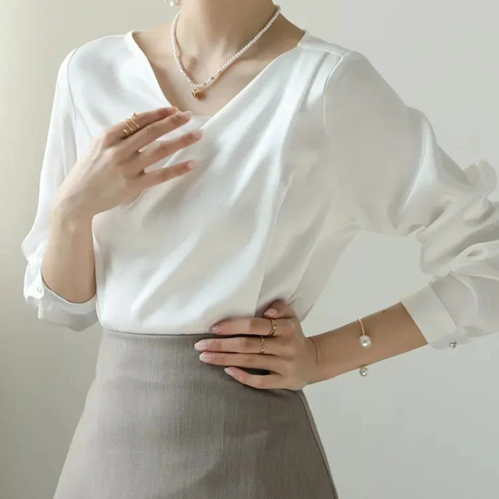 Blusa de Cetim com Gola Inclinada e Manga Longa Branco Élégant Lenogue
