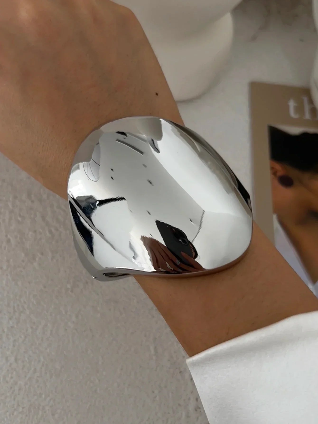 Bracelete Aro Aberto Acabamento Polido Lenogue