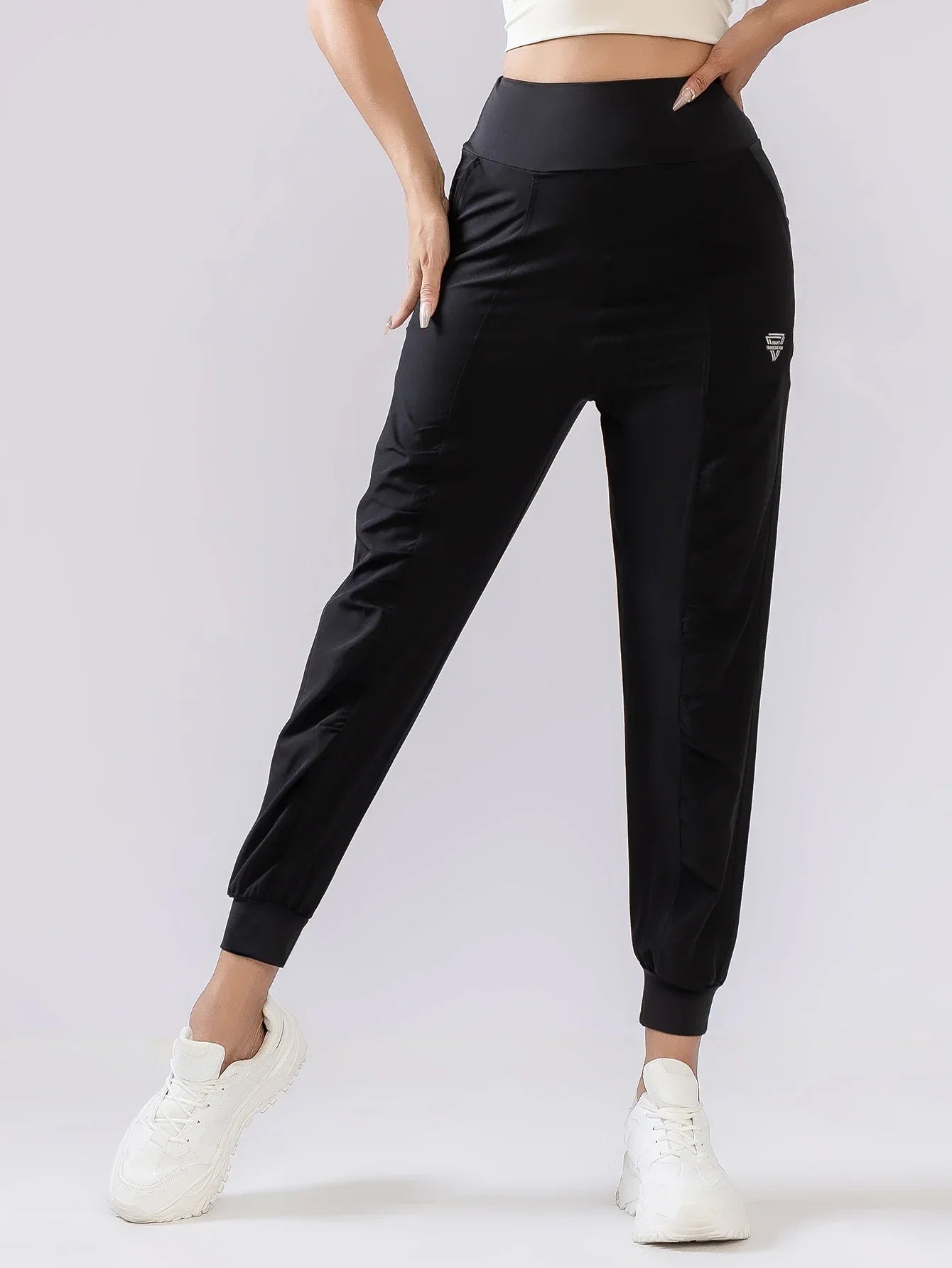 Calça Jogger de Malha Tecnológica e Secagem Rápida Lenogue