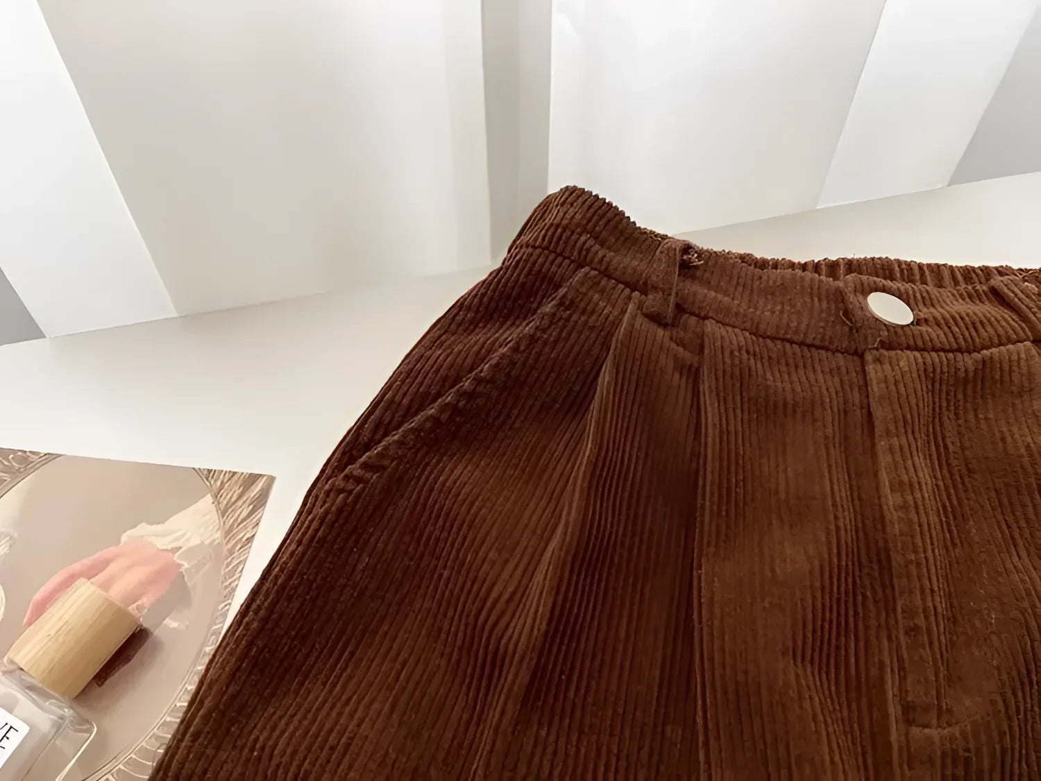 Calça Reta de Cintura Alta em Veludo Cotelê para Outono Lenogue