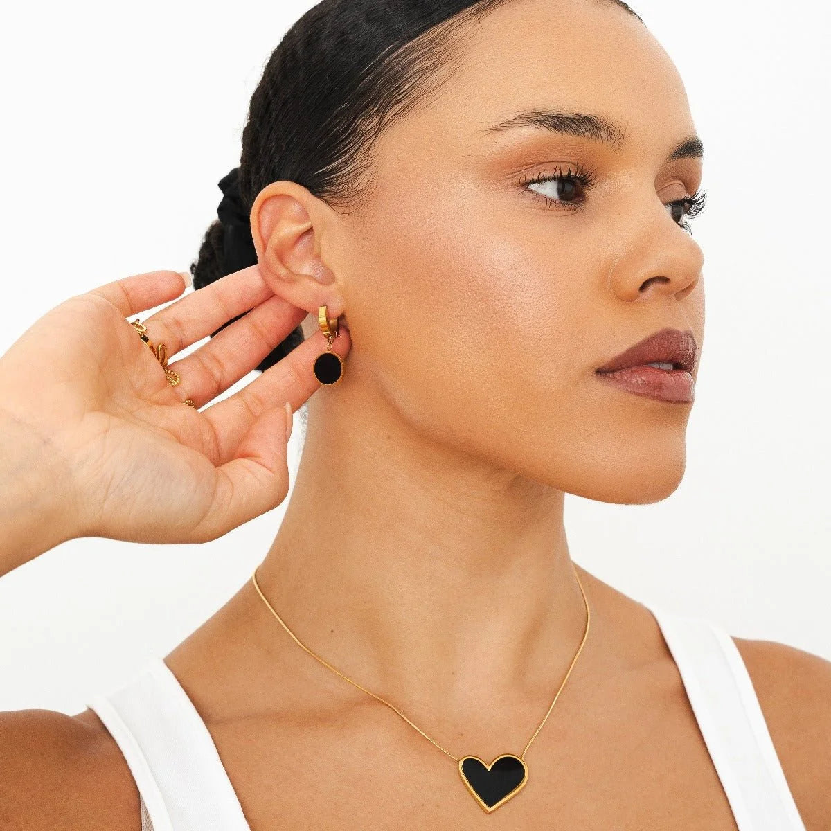 Colar Luxurious Sweet Alhambra Inspiração Coração Preto Lenogue 45cm