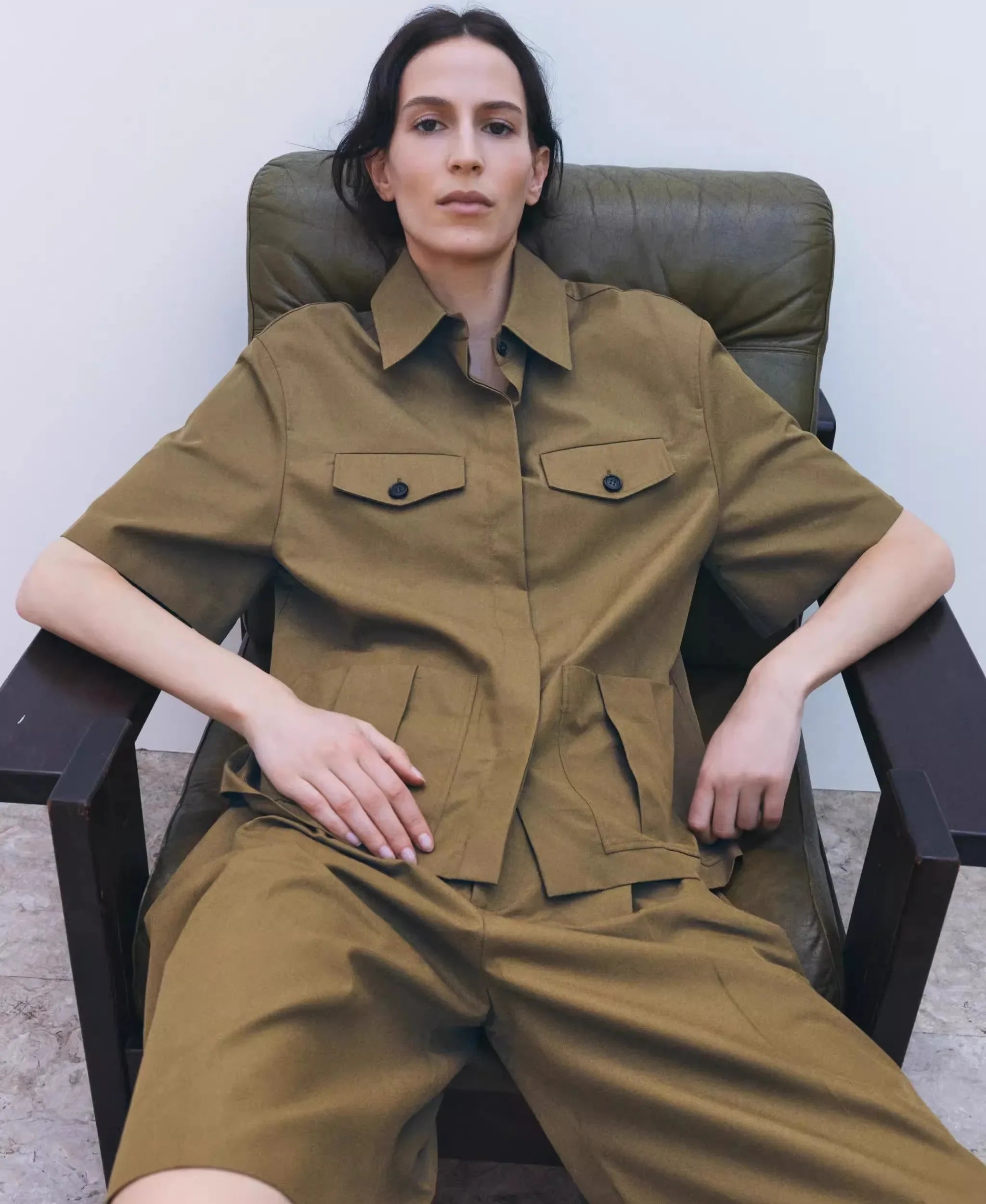 Conjunto Casual com Camisa de Bolsos e Shorts para Verão Lenogue