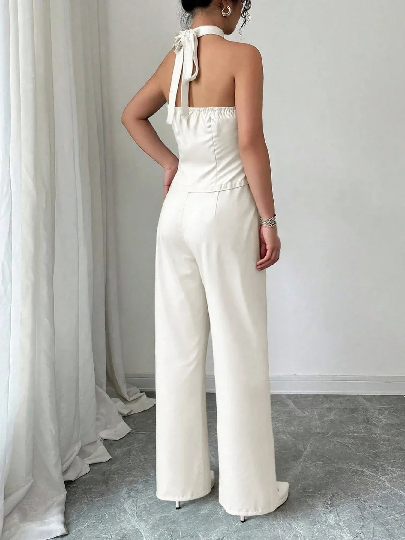 Conjunto Pantalona Wide Leg Halter Decote v Cintura Alta Chic Lenogue