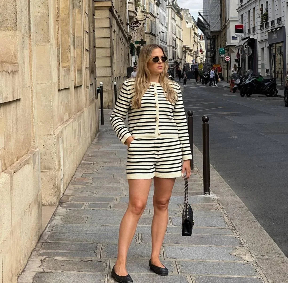 Conjunto Tricot Listrado com Cardigã e Shorts para Eventos Lenogue