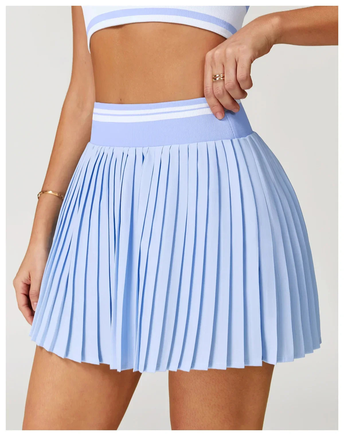Saia Shorts de Nylon Plissada com Elastano e Cós Alto Lenogue