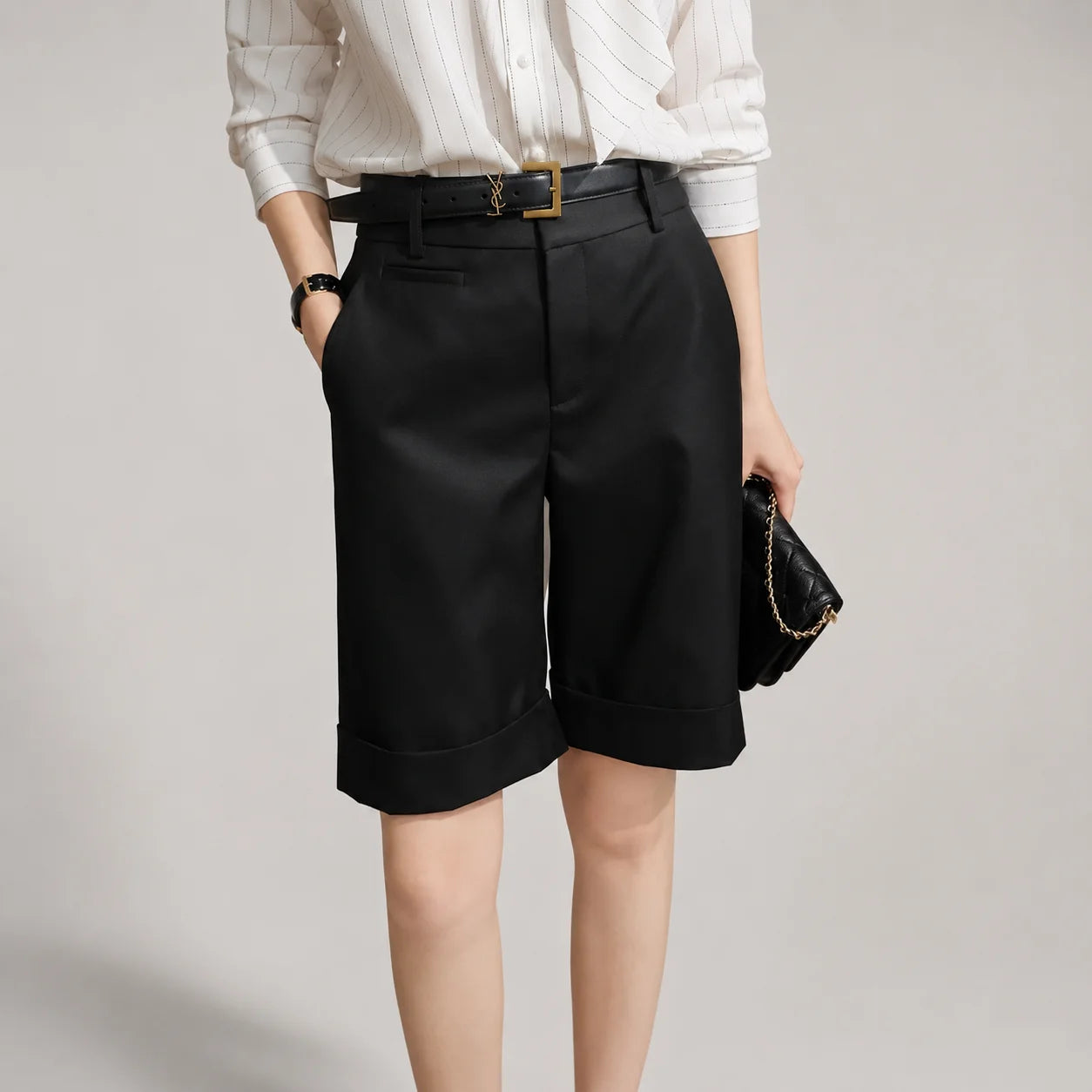 Shorts Cargo com Bolsos e Cintura Alta Chic Lenogue Preto / p