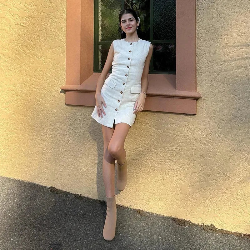 Vestido Curto de Linho sem Mangas Abotoado Lenogue
