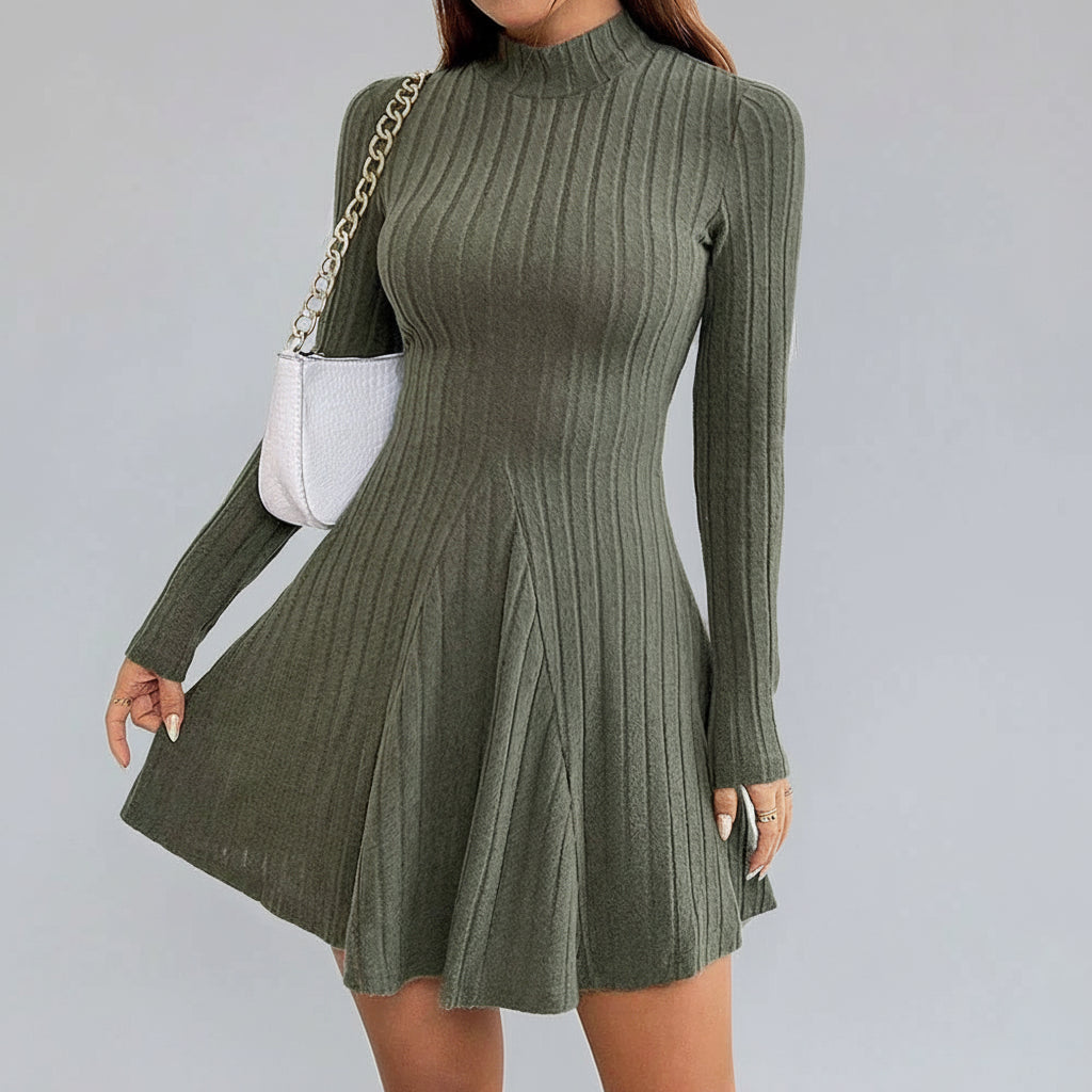 Vestido de Malha Evasê Gola Alta Lenogue Verde / Pp