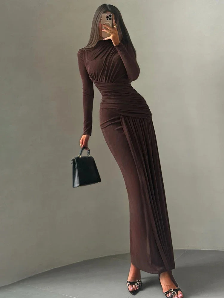 Vestido Longo Gola Redonda com Pregas Manga Longa Lenogue