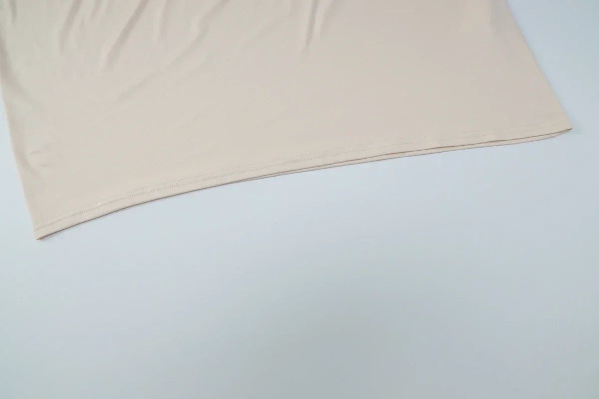 Vestido Longo Tubinho Gola Alta com Franzido Manga Longa Lenogue