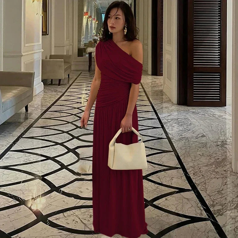 Vestido Longo um Ombro só com Franzido e Pregas Lenogue