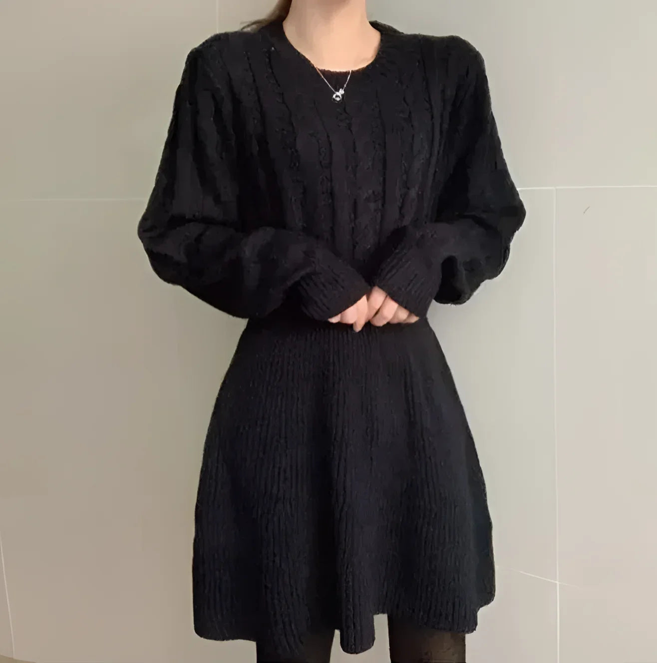 Vestido Midi em Tricot Off White para Estilo Casual Chic Lenogue