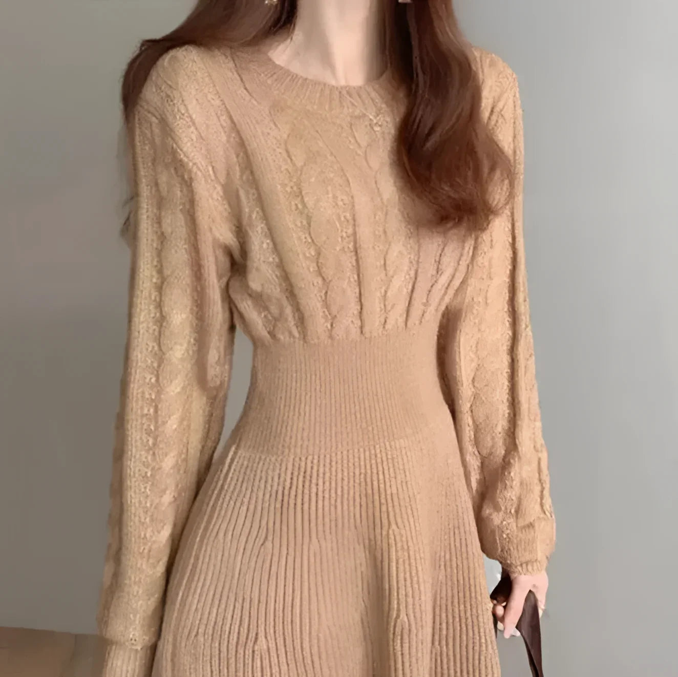 Vestido Midi em Tricot Off White para Estilo Casual Chic Lenogue