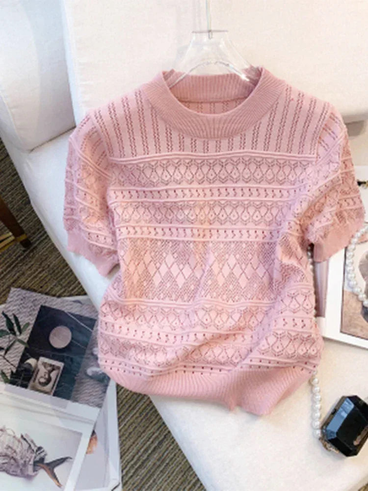 Blusa Casual em Tricot Vazado com Gola Redonda Lenogue