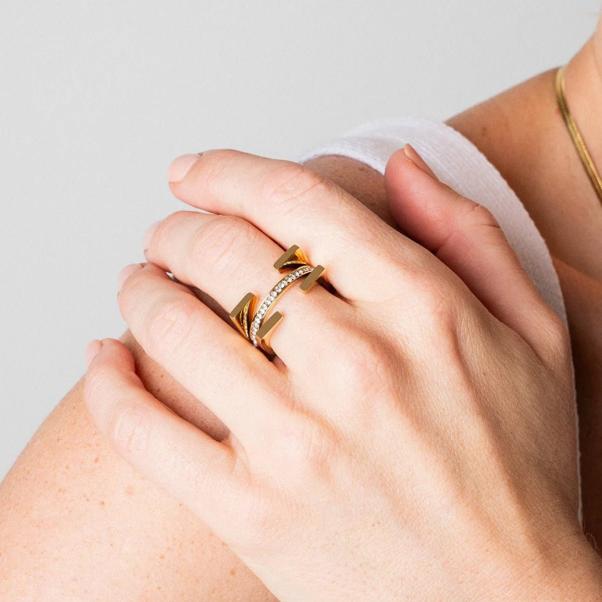 Anel Divine Truth Lenogue Ouro / 14