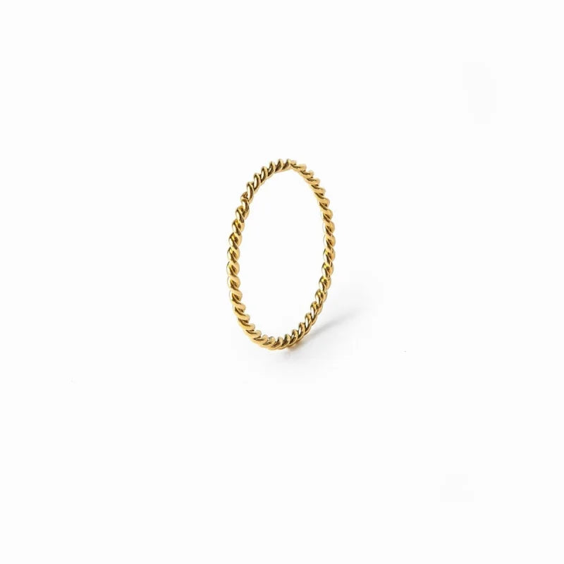 Anel Glamorous Twist Banhado em Ouro 18K Lenogue