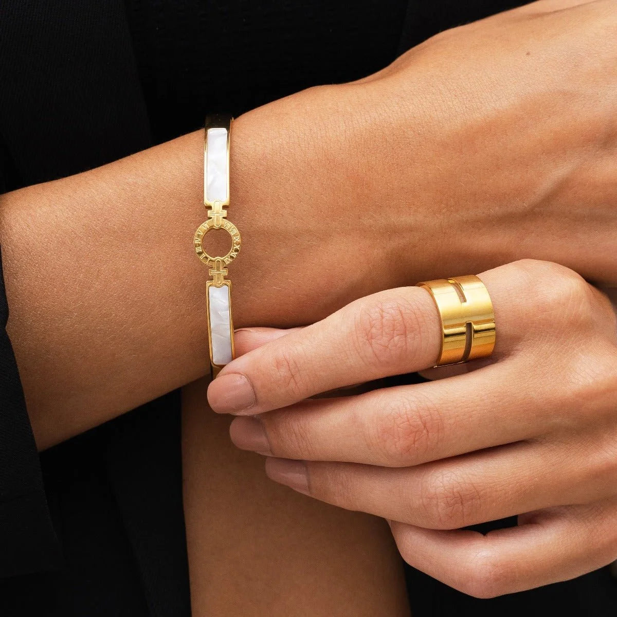 Anel Luxurious Hi-lo Chunky Lenogue Ouro / 14