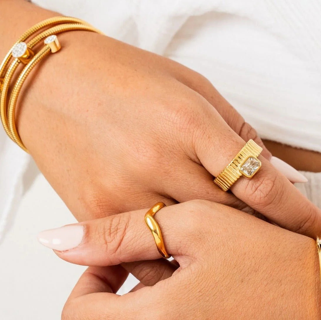 Anel Prestigious Capri Cristal Lenogue Ouro / 14