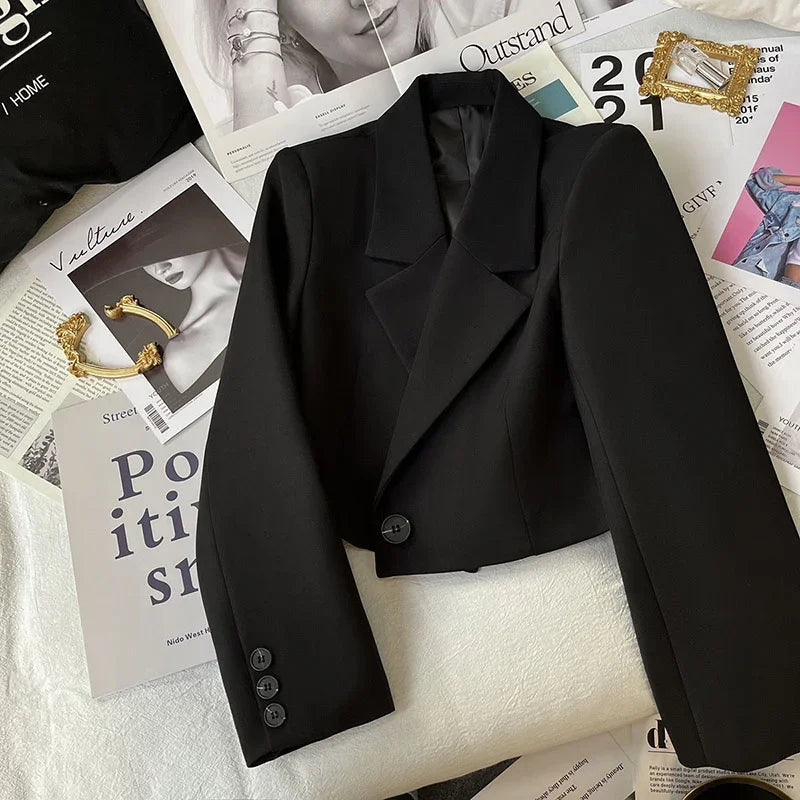 Blazer de Alfaiataria Curto com Lapela em Entalhe na Gola Lenogue Preto / p