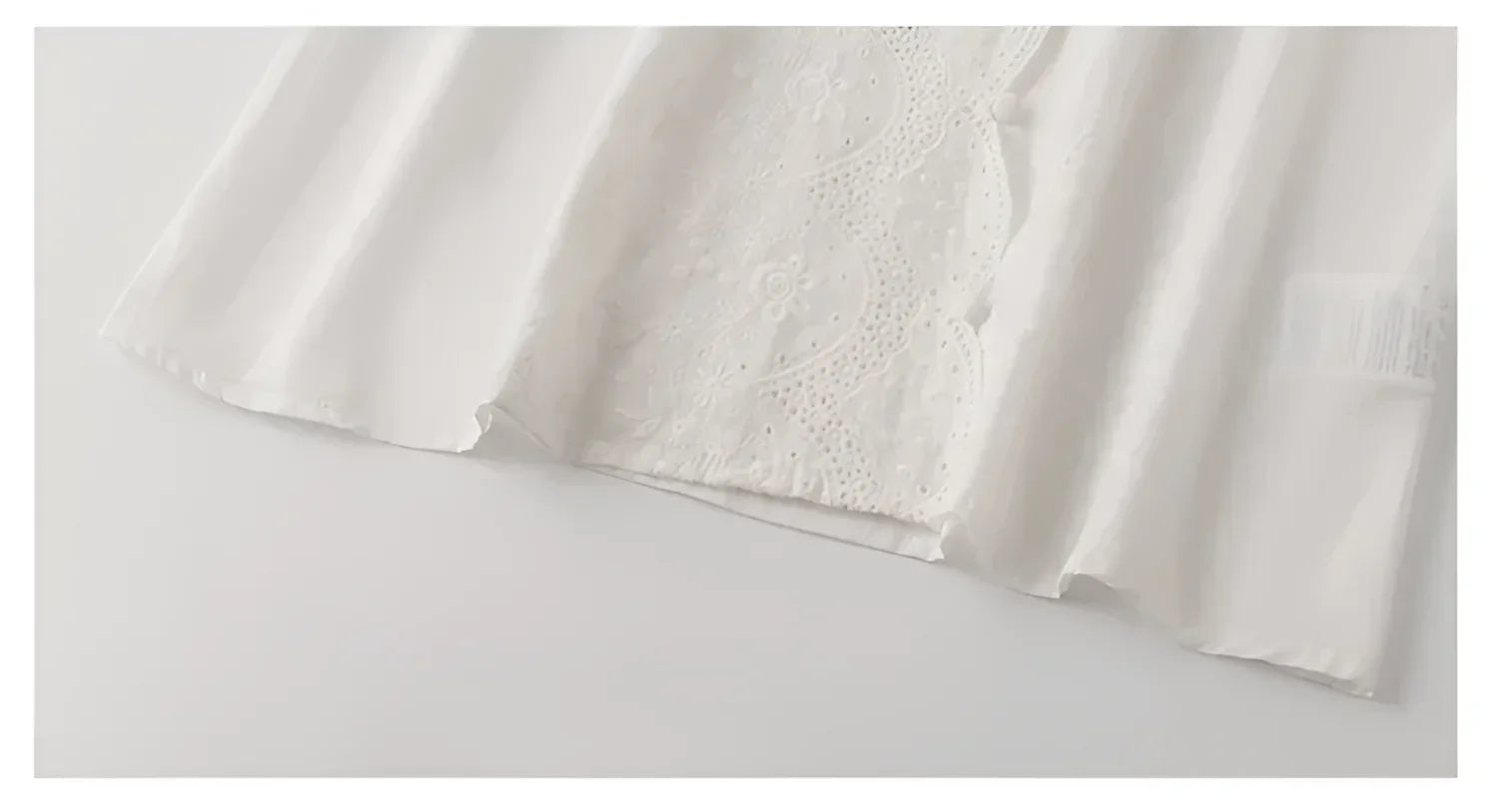 Blusa Casual em Algodão com Bordado e Manga Bufante Lenogue