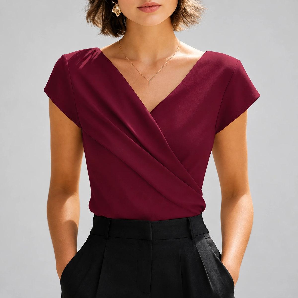 Blusa de Poliéster com Decote V e Manga Curta Raffiné Lenogue