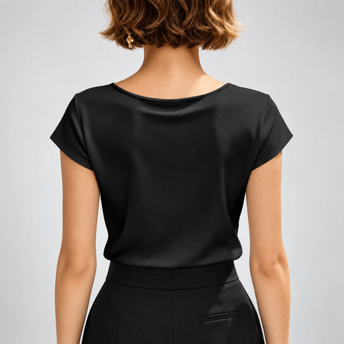 Blusa de Poliéster com Decote V e Manga Curta Raffiné Lenogue