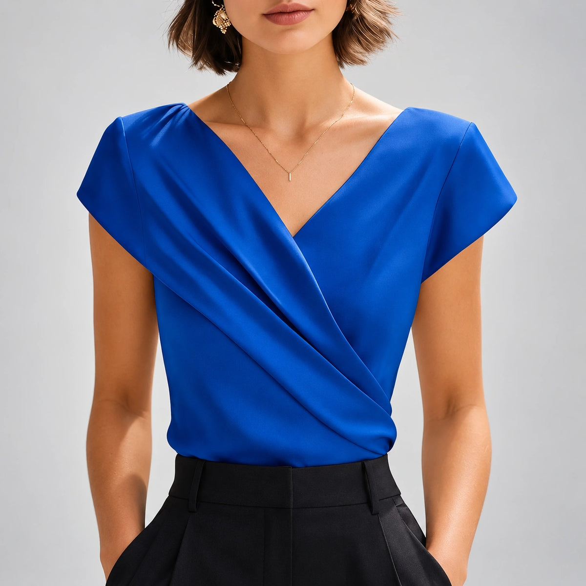 Blusa de Poliéster com Decote V e Manga Curta Raffiné Lenogue