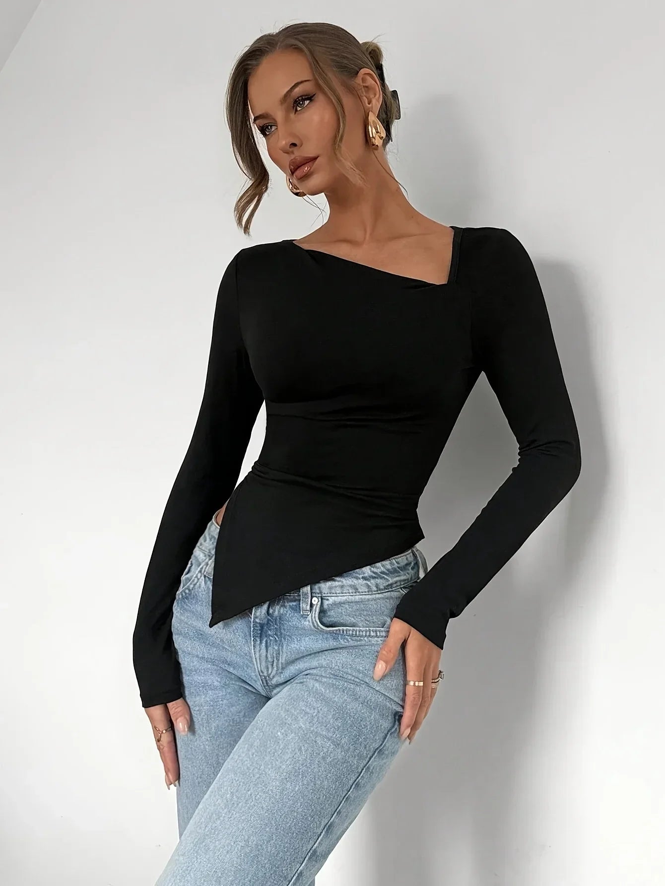 Blusa Malha Assimétrica Manga Longa com Franzido Lenogue