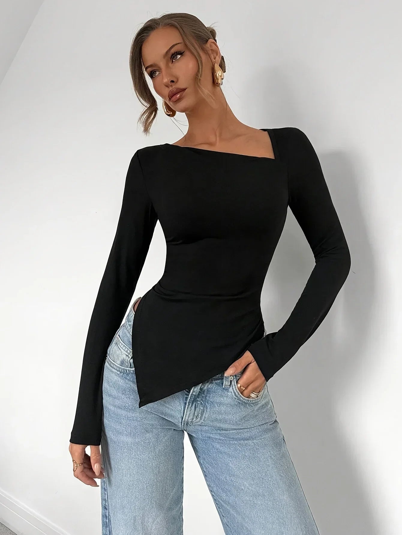 Blusa Malha Assimétrica Manga Longa com Franzido Lenogue