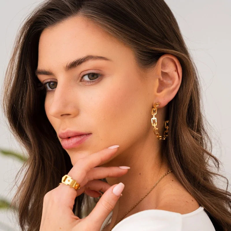 Brinco Glamorous de Argola Alexandra Banhado em Ouro 18K Lenogue