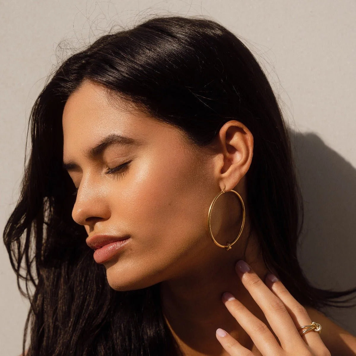 Brinco Imperial de Argola Nó Central Lenogue Ouro