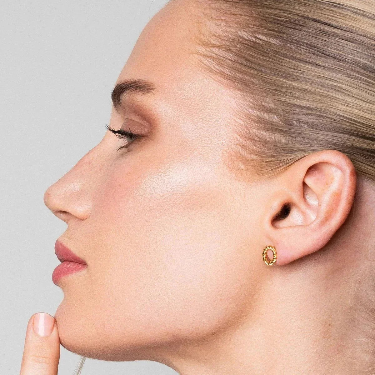 Brinco Prestigious Twist Lenogue Ouro