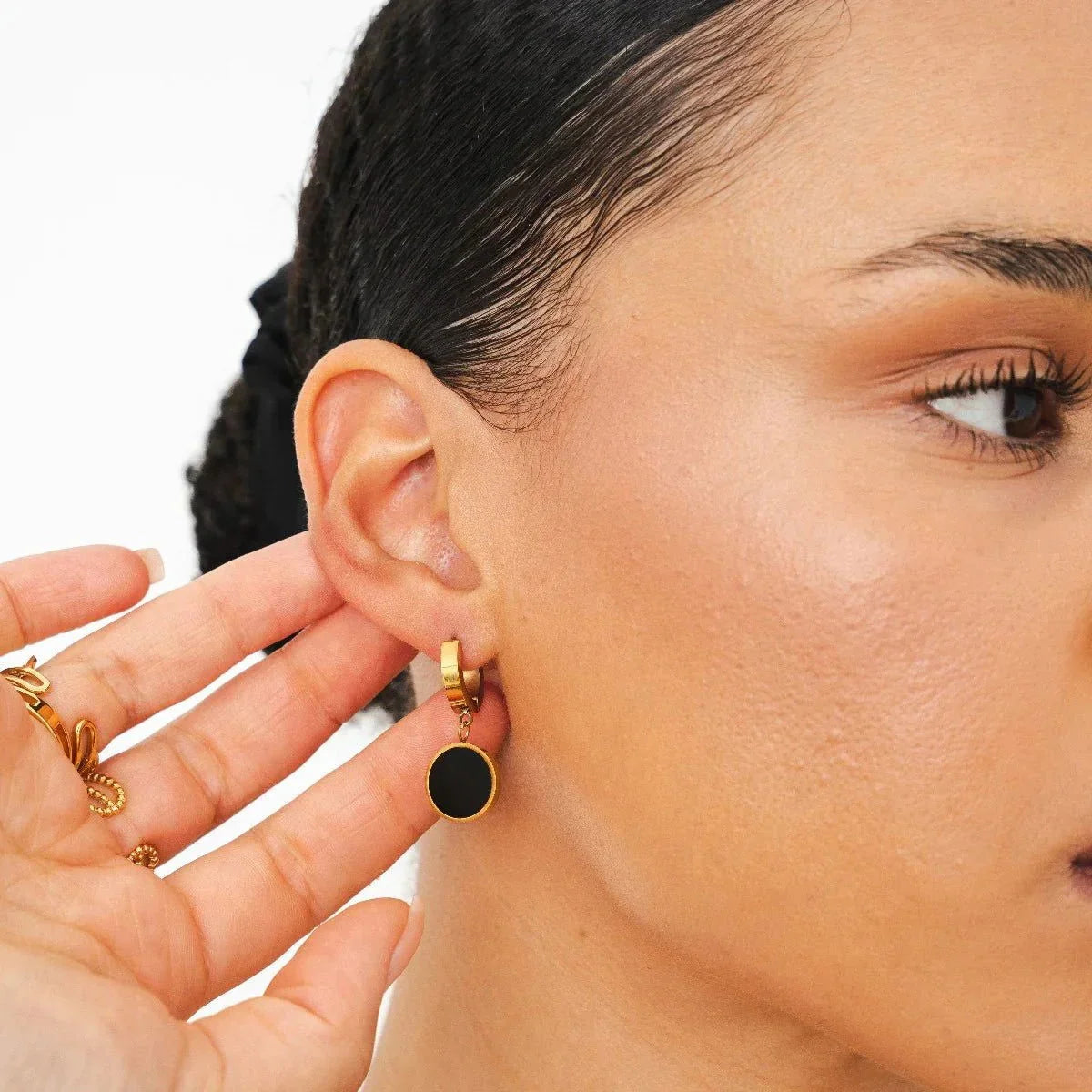 Brinco Radiant Pingente Noir Lenogue Ouro