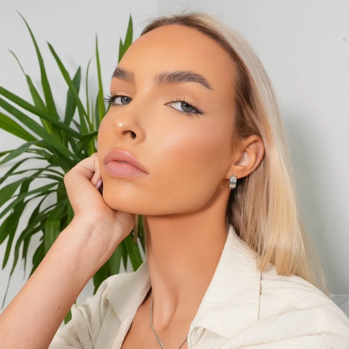 Brinco Radiant Square Charm Prata Lenogue