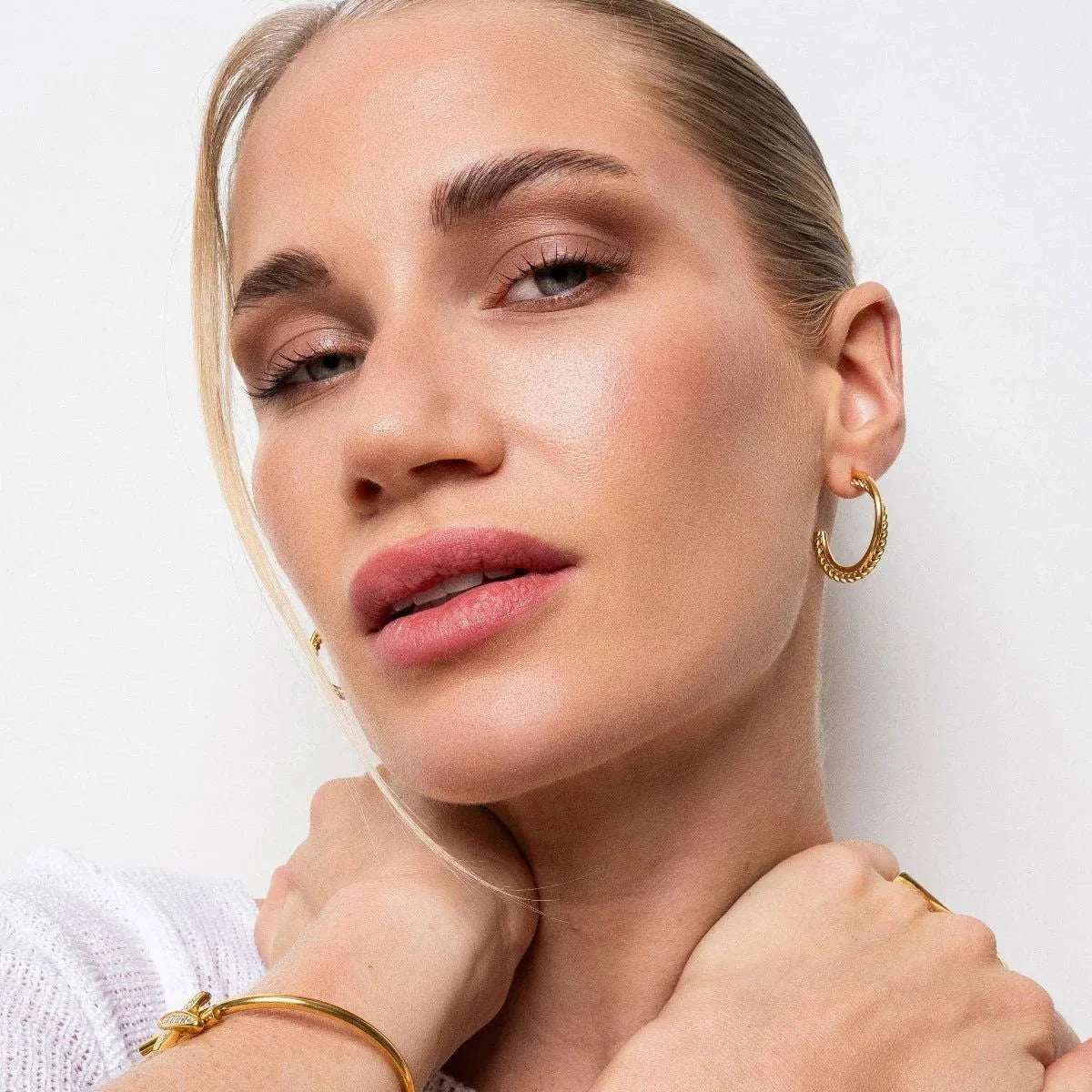 Brincos Pure de Argola Madison Lenogue Ouro