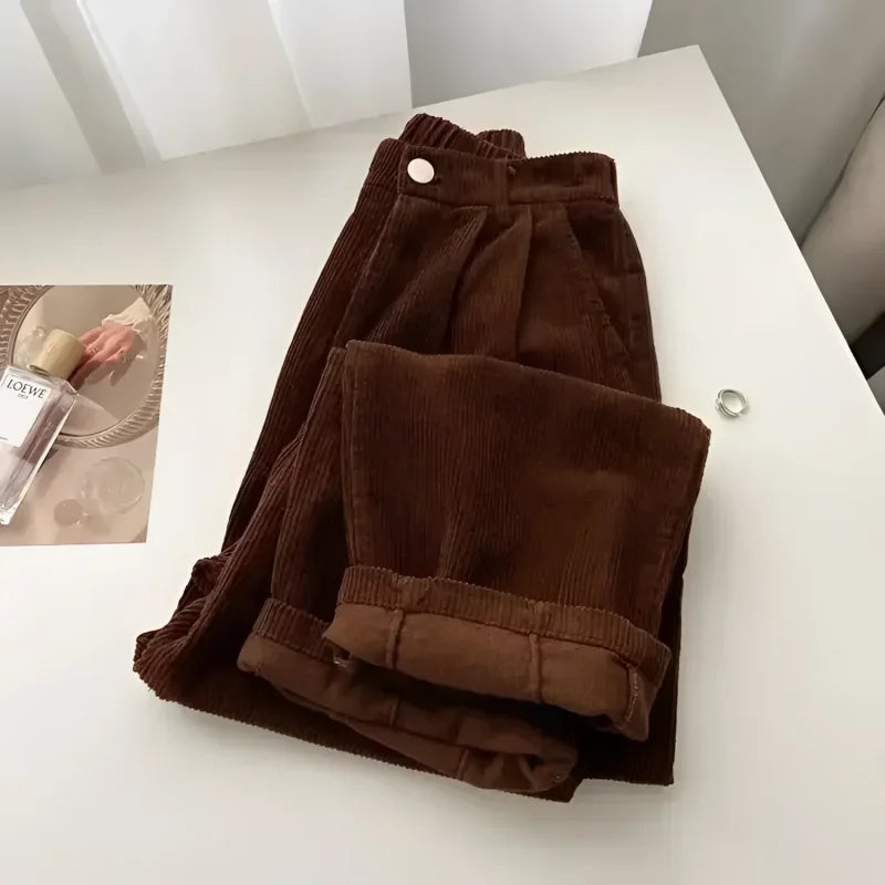 Calça Reta de Cintura Alta em Veludo Cotelê para Outono Lenogue Marrom / p