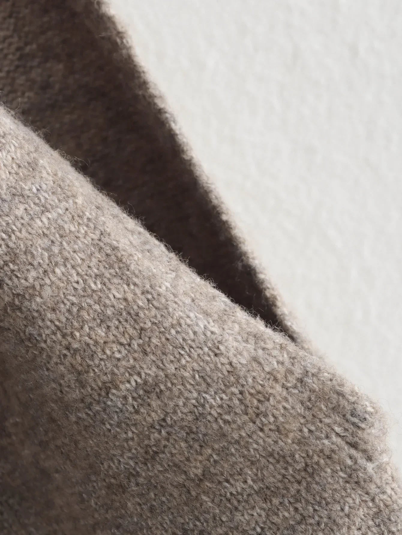 Cardigã Capa Cropped em Tricot para Casual Chic Lenogue