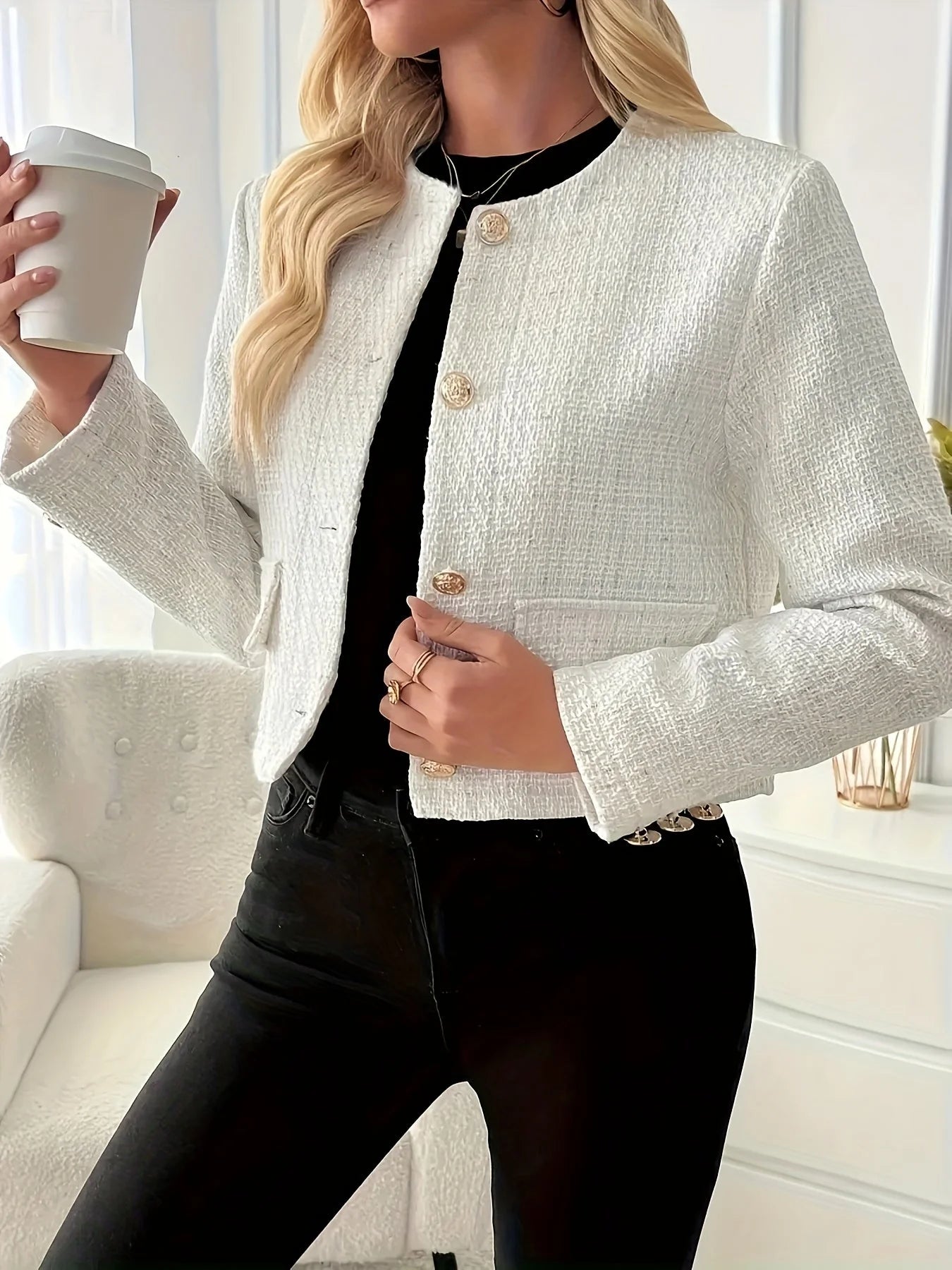 Casaco de Tweed com Botões Dourados e Gola Redonda Lenogue