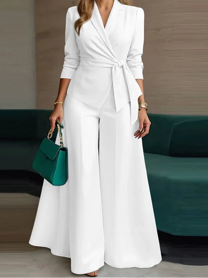 Conjunto Blazer Leve com Cinto e Calça Pantalona Lenogue