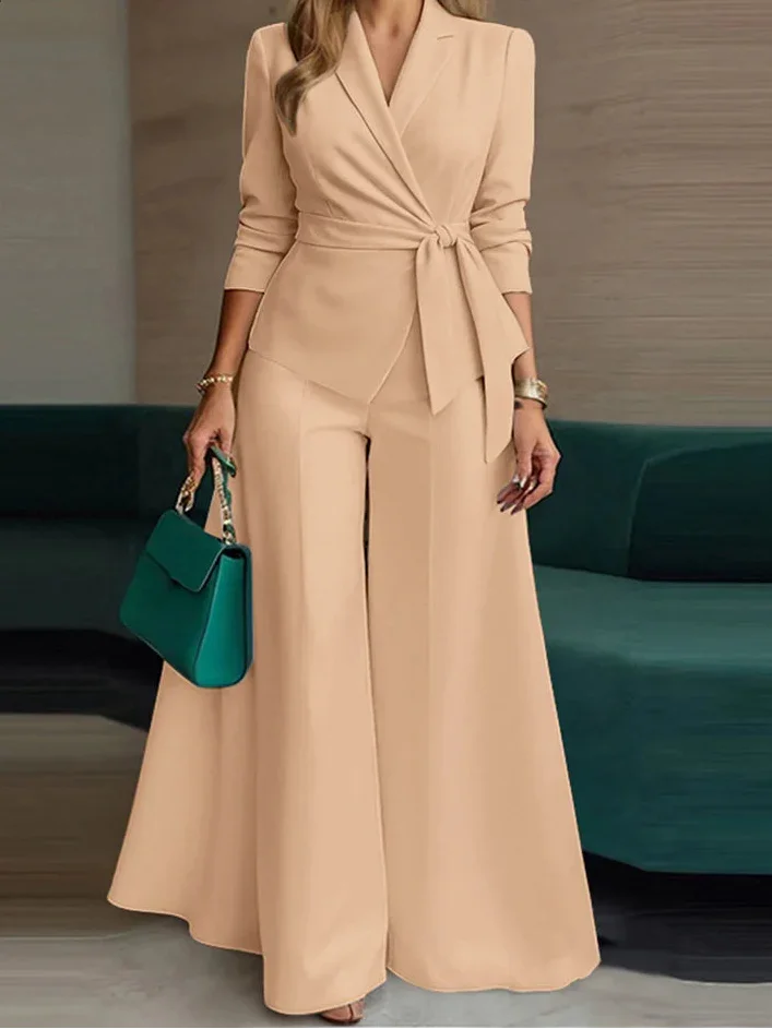 Conjunto Blazer Leve com Cinto e Calça Pantalona Lenogue