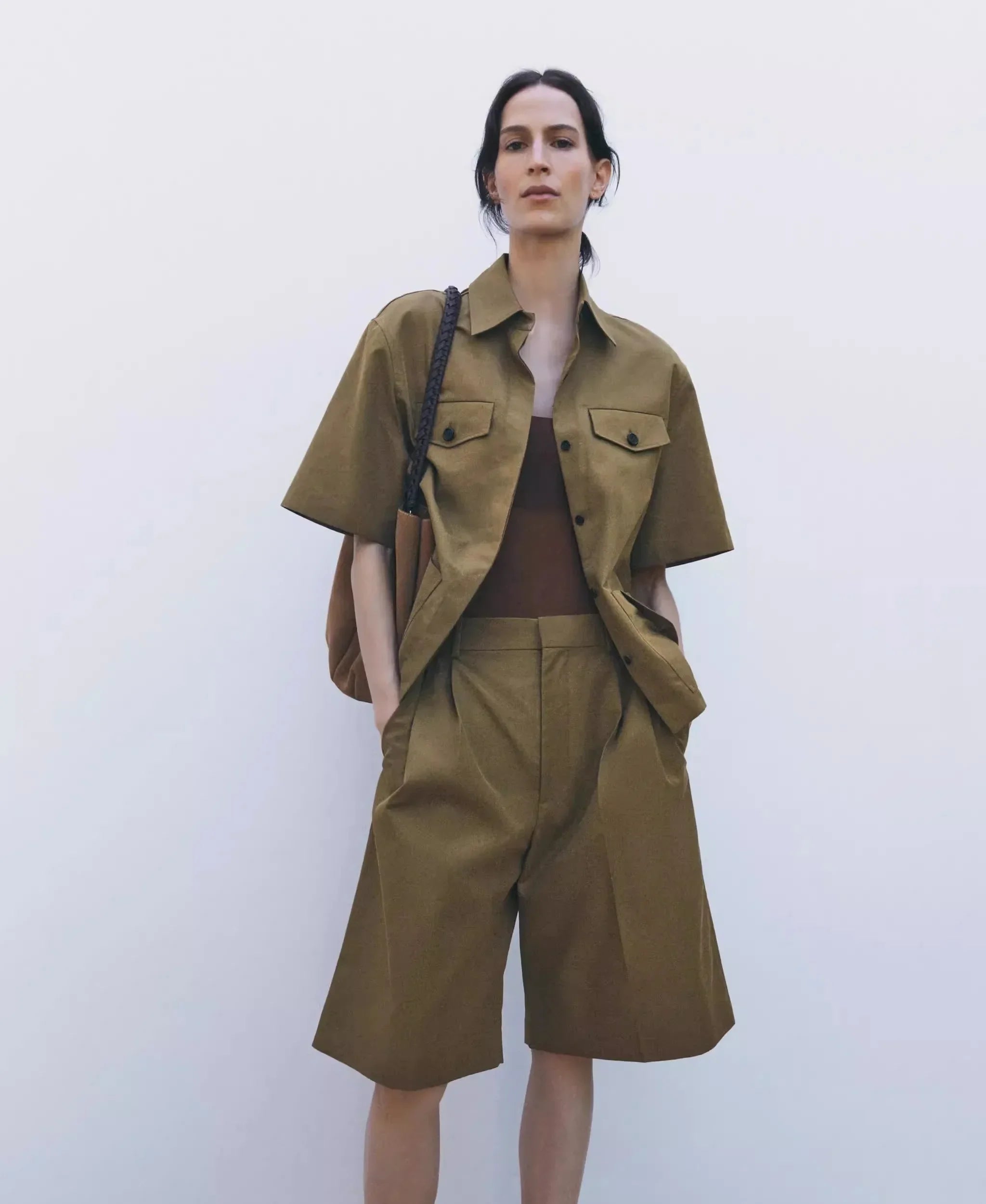 Conjunto Casual com Camisa de Bolsos e Shorts para Verão Lenogue