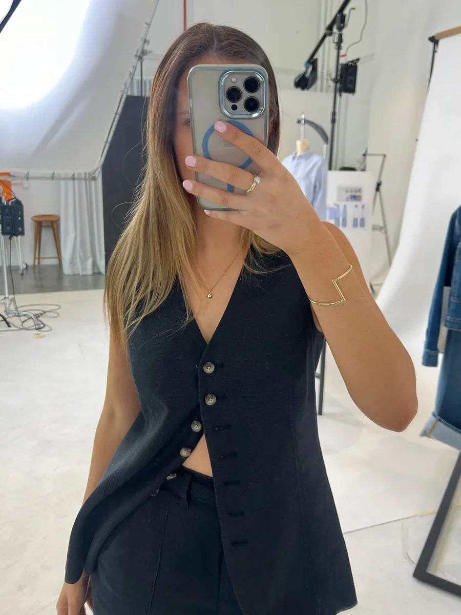 Conjunto Colete e Shorts em Alfaiataria Leve de Algodão Lenogue