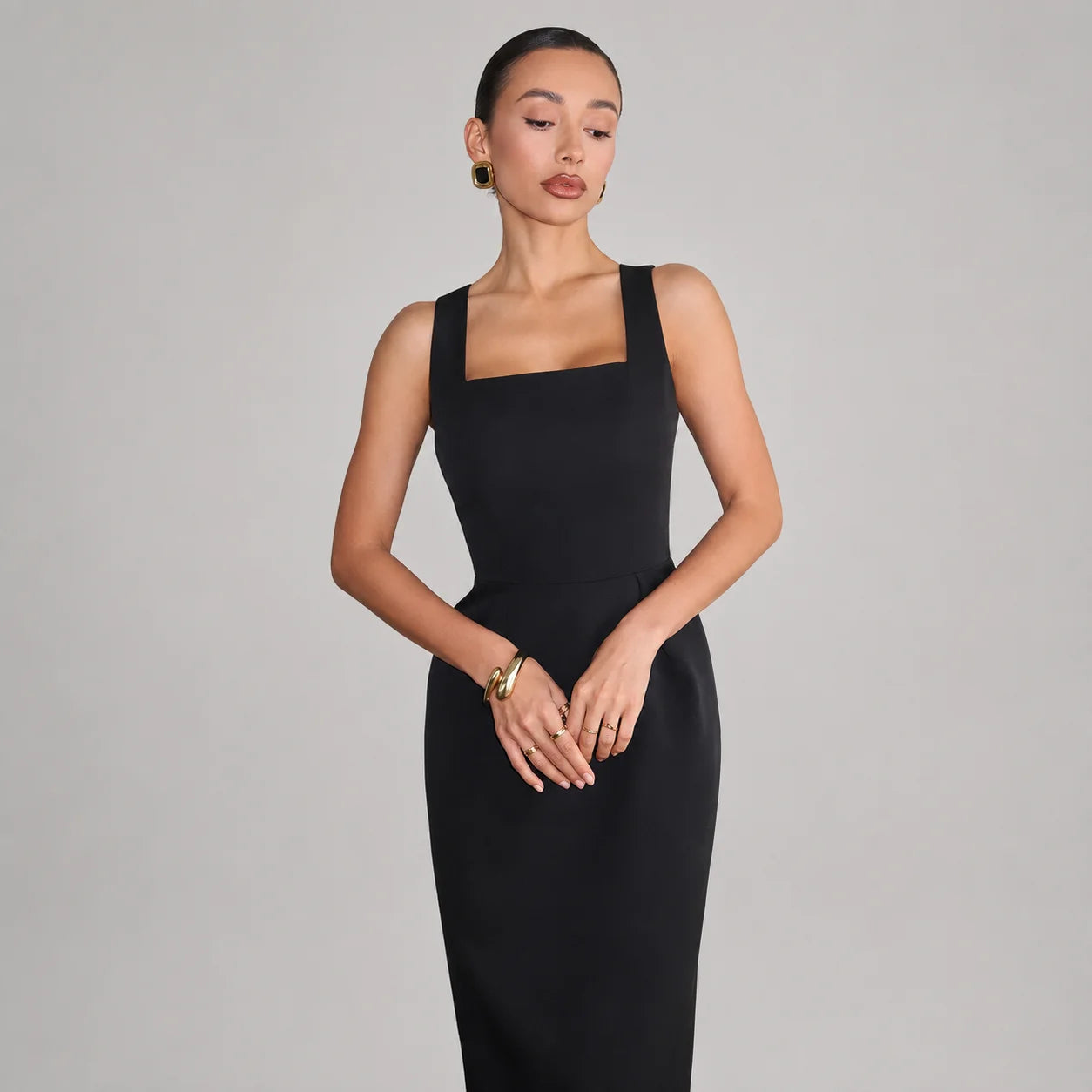 Conjunto com Vestido e Capa Xale Slim élégant Lenogue