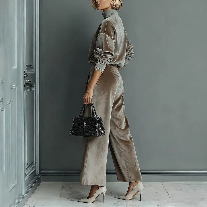 Conjunto de Veludo com Gola Alta e Manga Longa Couture Lenogue