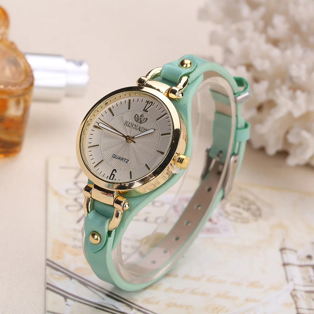 Relógio Feminino de Couro com Pulseira e Fivela Éclat Lenogue Verde